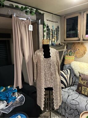 R & M Richard’s Beige Lace sequined Duster Cardigan 3 piece Set